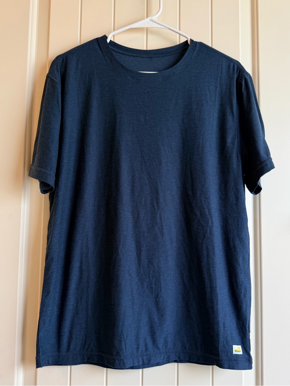 Vuori Strato Tech Tee Navy Heather Blue Men’s Medium